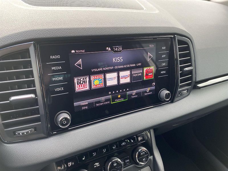 Škoda Karoq (2025) 2,0 TDI 110kW 4x4 DSG Sportlin - fotka 13 z 33
