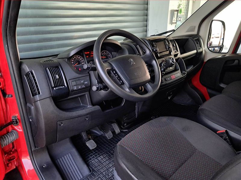Peugeot Boxer (2021) 2.2 BlueHDi, Maxi, 14m3, 1.0t - fotka 7 z 17