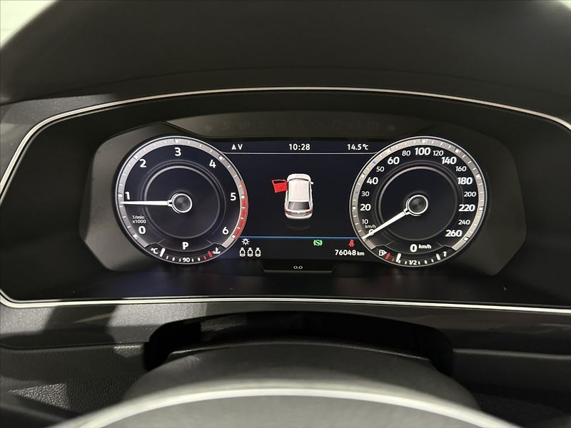 Volkswagen Tiguan 2,0   TDI 140KW HIGHLINE LED - fotka 12 z 38