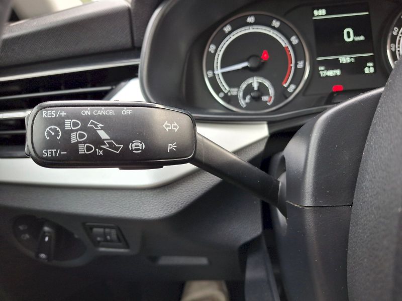 Škoda Scala (2019) Ambition 1,0TSi 85kW - fotka 9 z 29