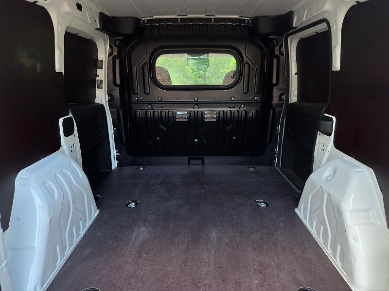 Fiat Dobló cargo 1.3 ČR 1.MAJ, DPH NEHAVAROVÁNO - fotka 8 z 25