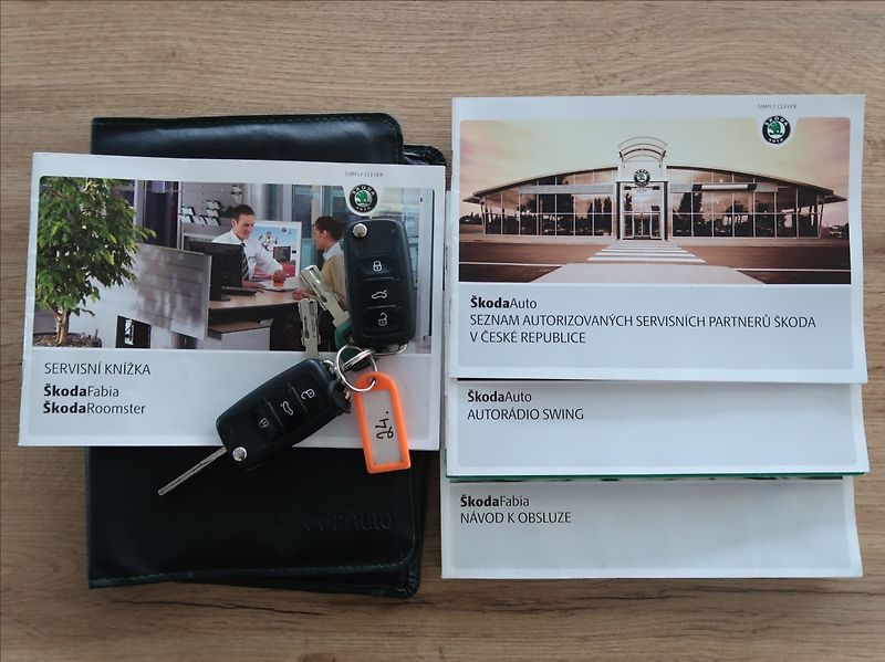 Škoda Fabia 1,2 i,NovéČR,Elegance,aut.klim - fotka 21 z 21