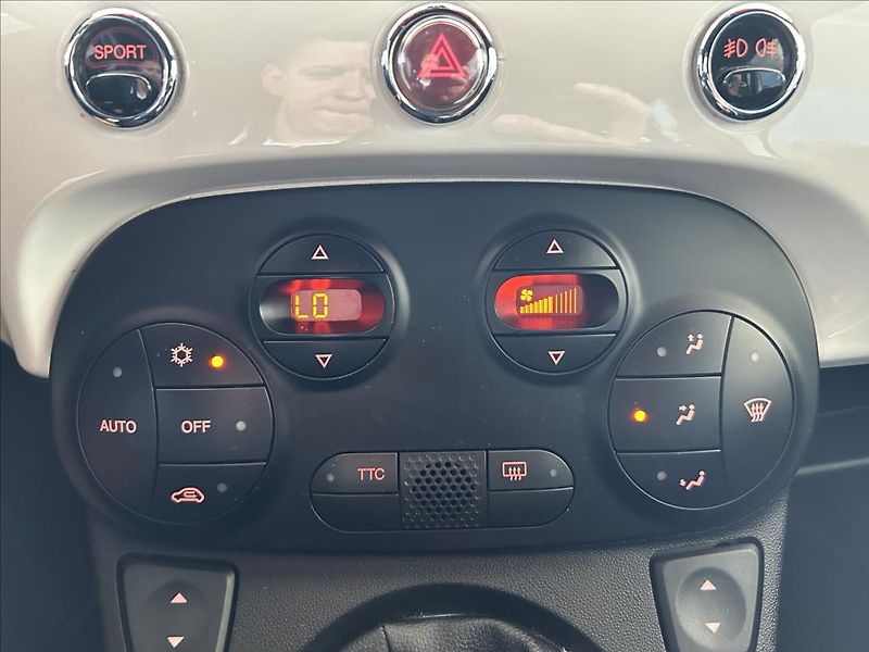 Abarth 500 1,4   595 TURBO,CABRIO,AKRAPOV - fotka 13 z 22