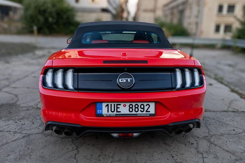 Ford Mustang (2018) Ford Mustang GT Premium Cabrio - fotka 12 z 18
