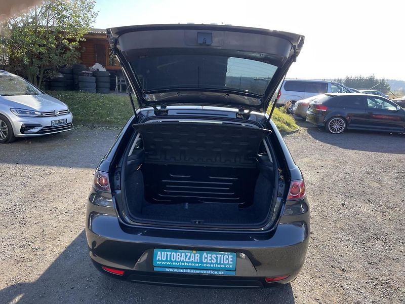 Seat Ibiza 1.2i - fotka 8 z 18