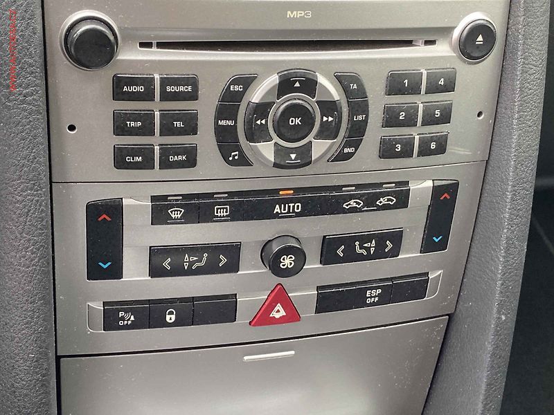 Peugeot 407 (2006) 2.0 HDi, ČR, AC, TZ, temp - fotka 15 z 19