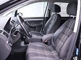 Volkswagen Touran 1,2 TSI Match 7-Míst Serv.knih - náhled 11