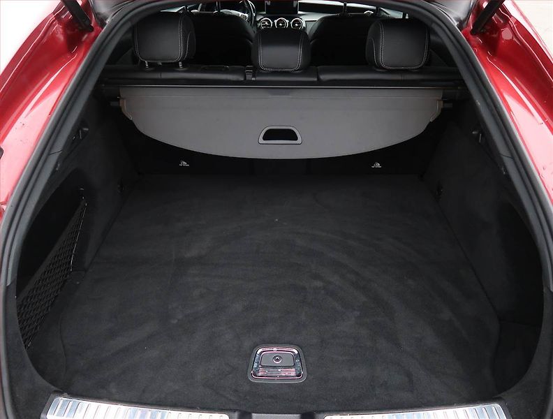 Mercedes-Benz GLC (2018) AMG line 220 d, 4x4,Automat - fotka 14 z 25