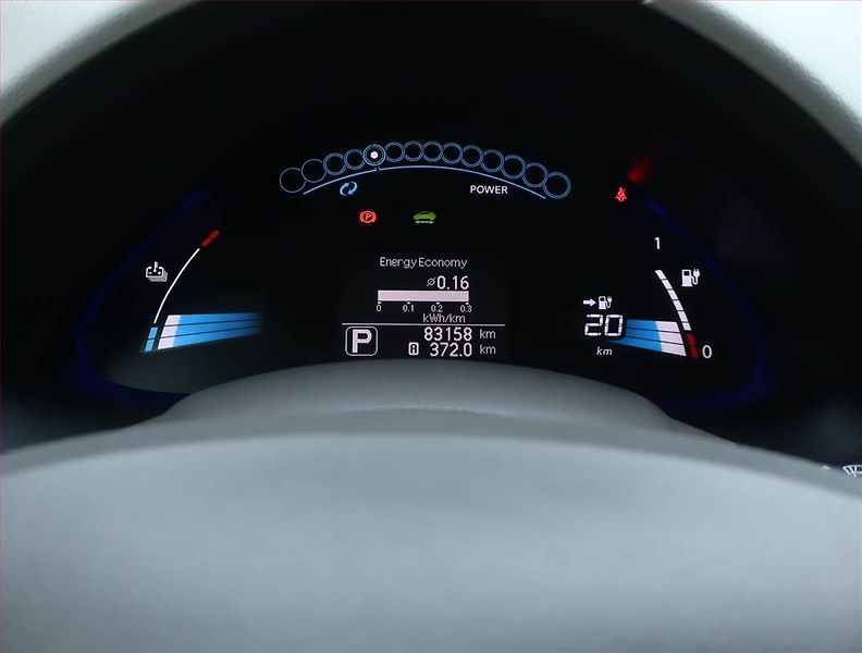 Nissan Leaf (2012) 24 kWh, SoH 62%, Automat - fotka 11 z 17