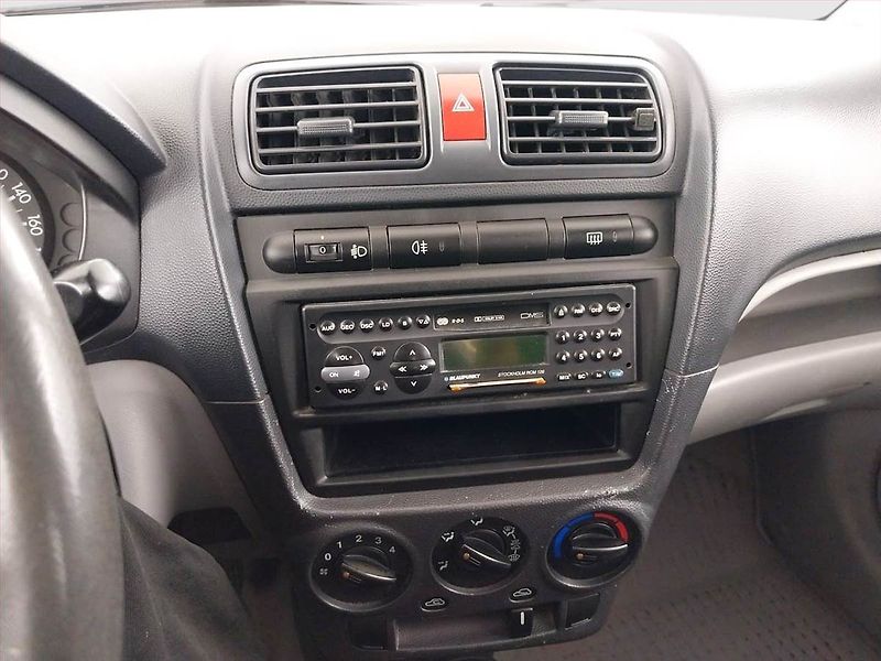 Kia Picanto (2004) 1.1, po STK, jezdí výborně - fotka 12 z 14