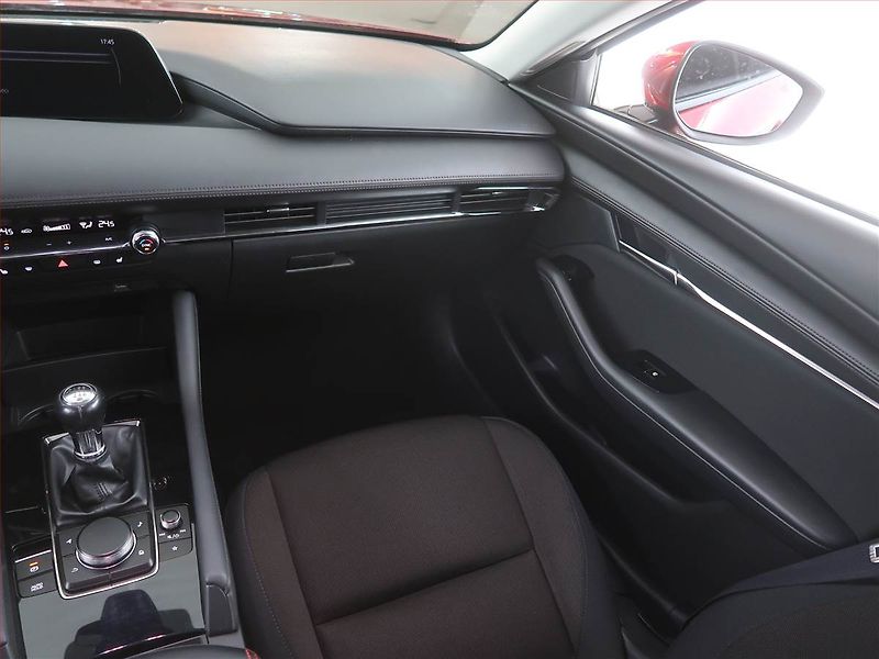 Mazda 3 (2019) 2.0 Skyactiv-G - fotka 8 z 20