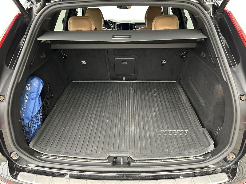 Volvo XC60 2.0 D4 4x4 INSCRIPTION - fotka 24 z 26
