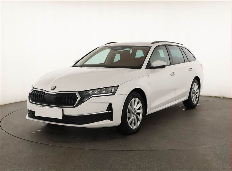 Škoda Octavia (2025) 1.5 eTSI mHEV, SELECTION - fotka 2 z 20