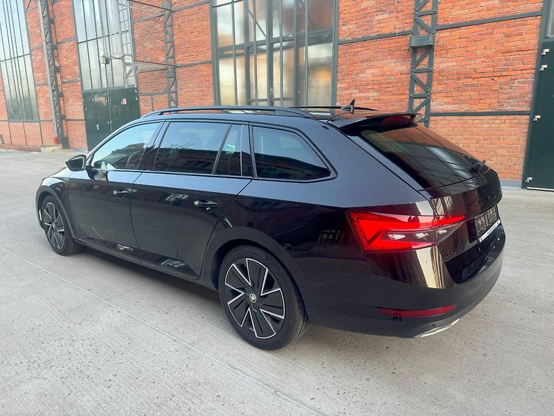 Škoda Superb (2024) Sportline 2,0 TDI 110 KW AUT - fotka 3 z 28