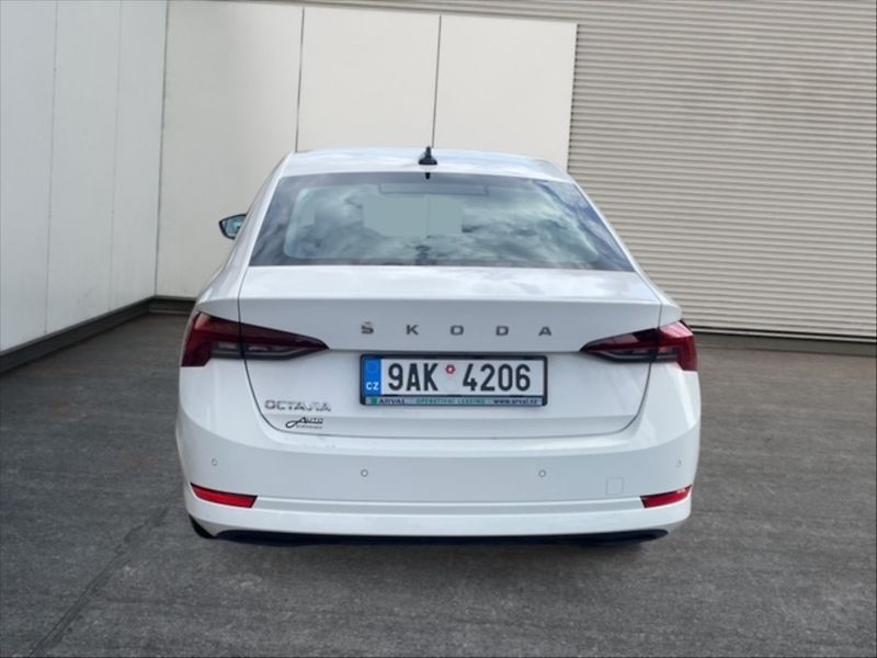 Škoda Octavia 1,5 TSI 110 Style - fotka 5 z 11