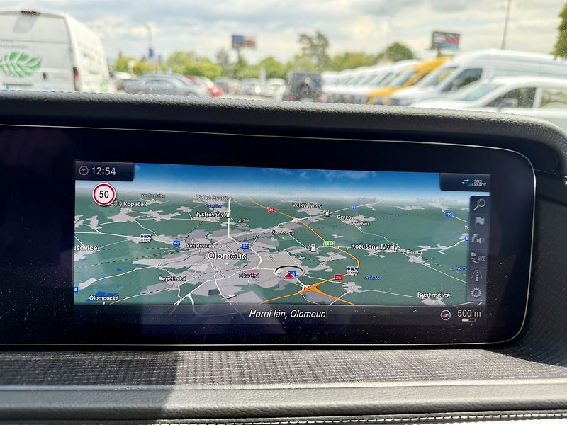 Mercedes-Benz Třídy G (2019) 500 - fotka 36 z 50