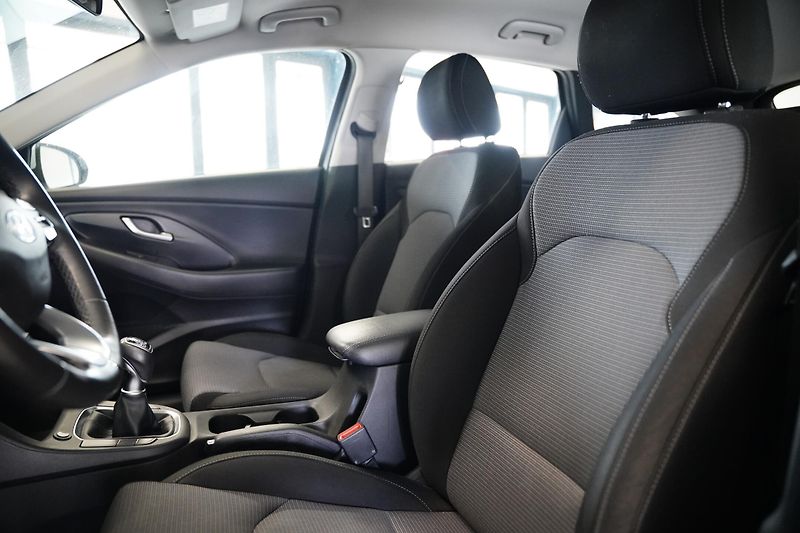 Hyundai i30 - fotka 6 z 6