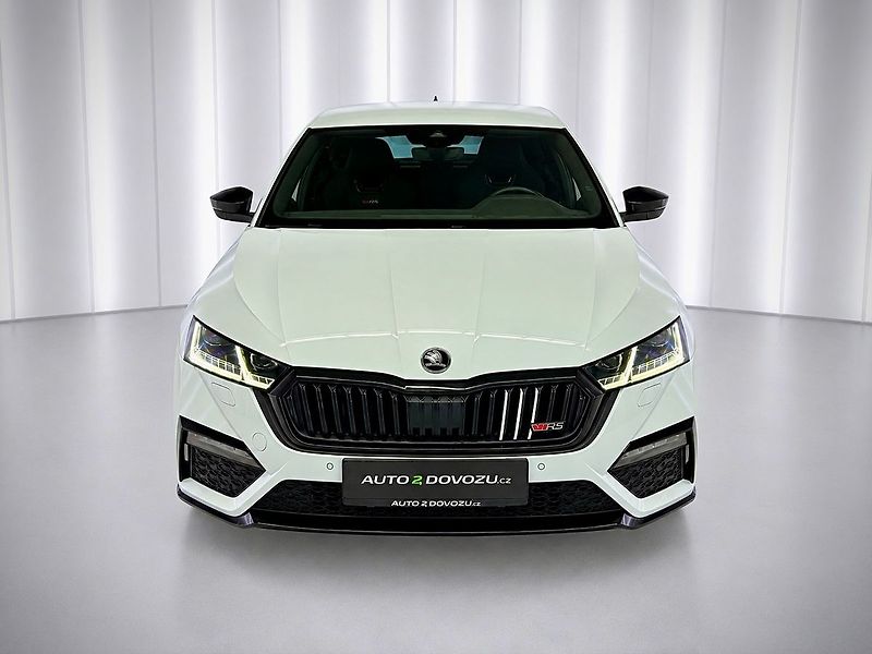 Škoda Octavia 2.0TDI DSG 4X4 RS, ACC, LED, K - fotka 2 z 27