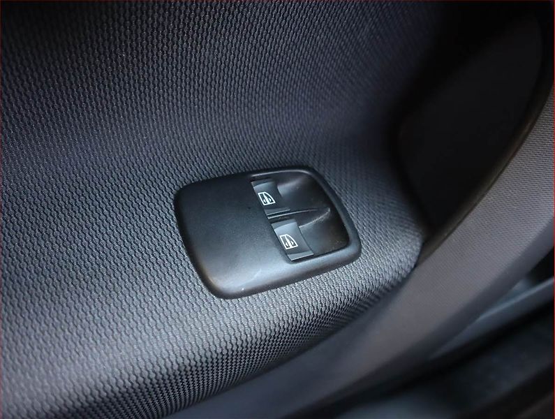Smart Fortwo (2017) electric drive, SoH 94% - fotka 14 z 17