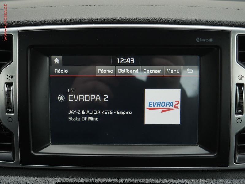 Kia Sportage (2018) 1.6GDi, ČR, Navi, TZ - fotka 18 z 23