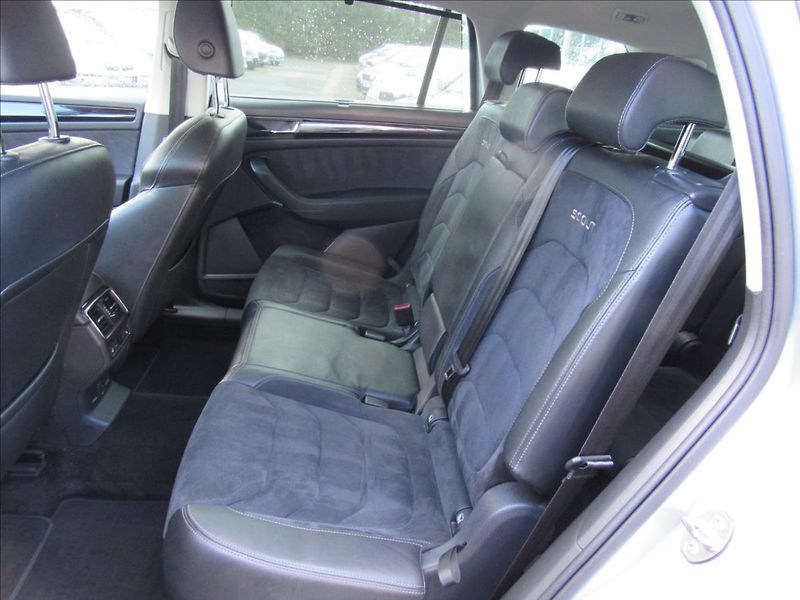 Škoda Kodiaq 2,0 TDI 110kW Scout 4x4 DSG - fotka 10 z 36