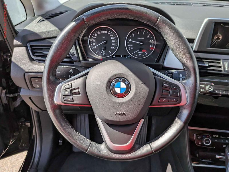 BMW Řada 2 (2016) 1.5 i 218i, ČR, AT, tempo - fotka 16 z 18
