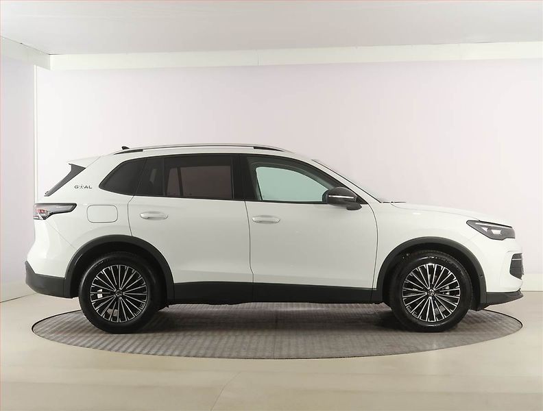 Volkswagen Tiguan (2025) Life 1.5 eTSI, digi klima - fotka 6 z 31