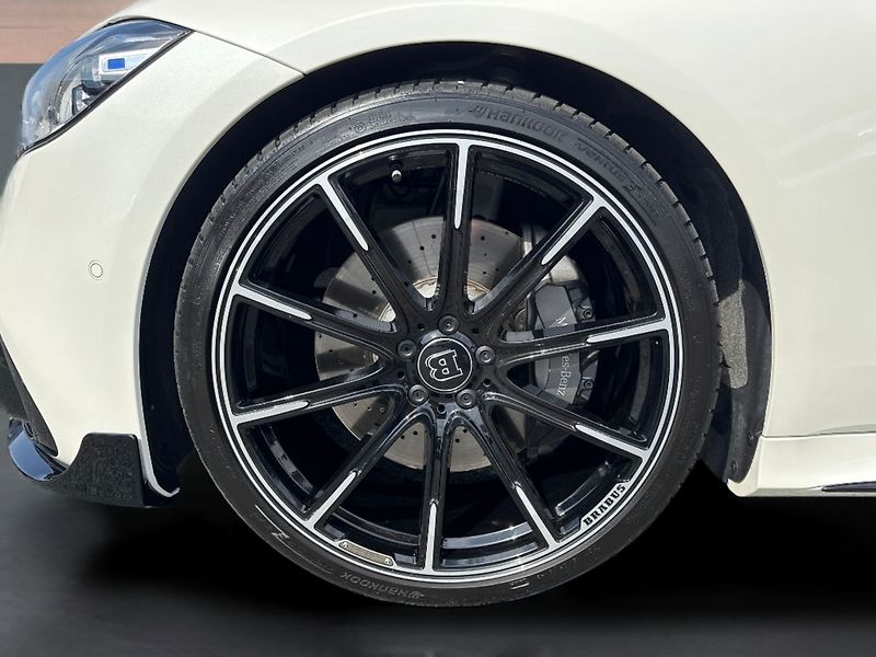 Mercedes-Benz Třídy S BRABUS 580 4MATIC - fotka 9 z 28