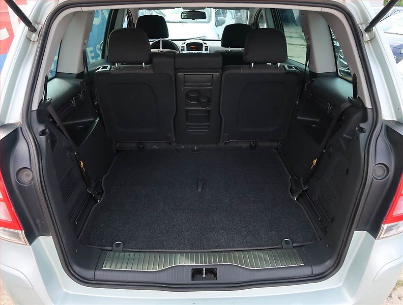 Opel Zafira (2009) 1.6 CNG Turbo, 7 míst - fotka 13 z 18