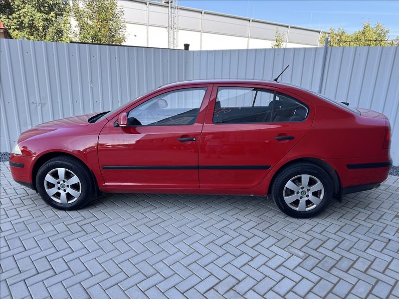 Škoda Octavia 1,6 MPi 75kW tažné původ ČR - fotka 4 z 50