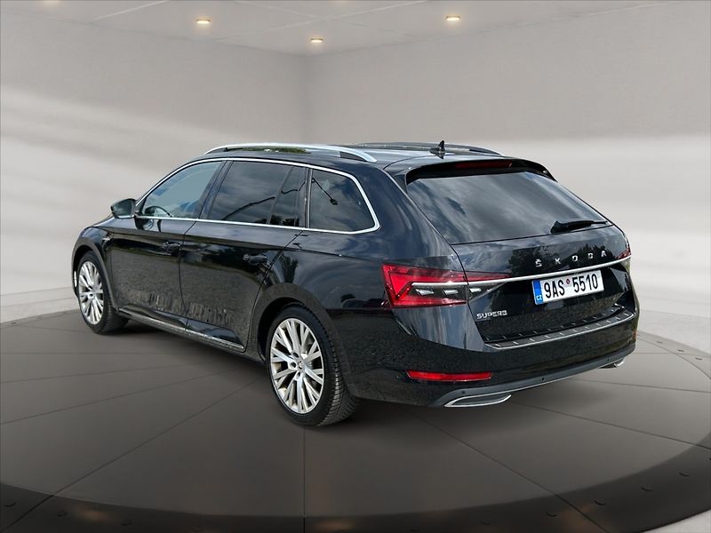 Škoda Superb 2,0 TDI 110 L&K DSG - fotka 4 z 11