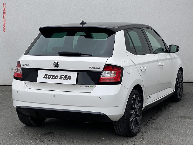 Škoda Fabia (2018) 1.4 TSi R5 EDITION, DSG, navi - fotka 4 z 18