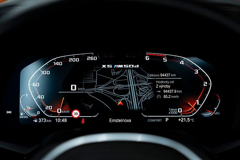 BMW X5 M50d Final edition - fotka 13 z 28