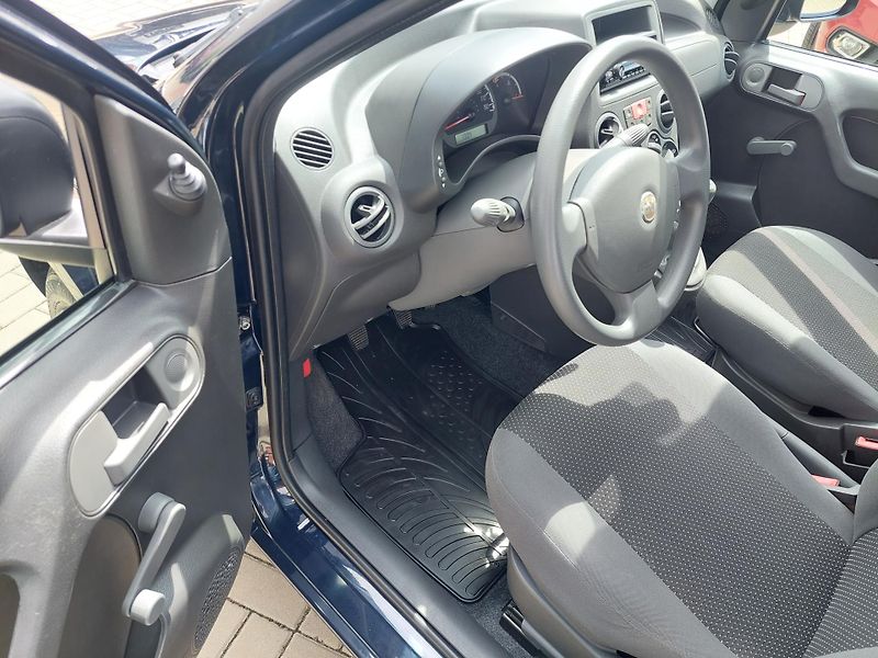 Fiat Panda (2010) 1.1 Active - fotka 15 z 28
