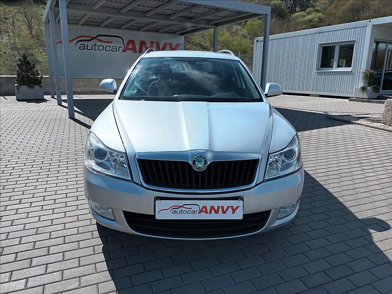 Škoda Octavia 1,2 TSI,77kw,KLIMA,TEMPOMAT, - fotka 2 z 29