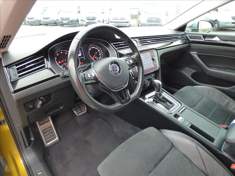 Volkswagen Arteon 2,0 TSI DSG,Navi,Kessy  Elegan - fotka 9 z 51