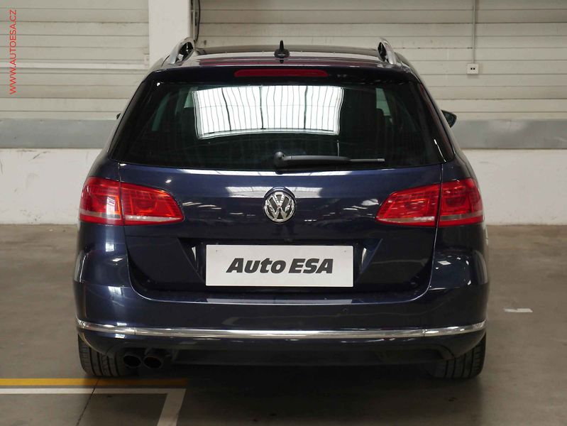 Volkswagen Passat (2011) 2.0 TDI, STK2/28 - fotka 5 z 24