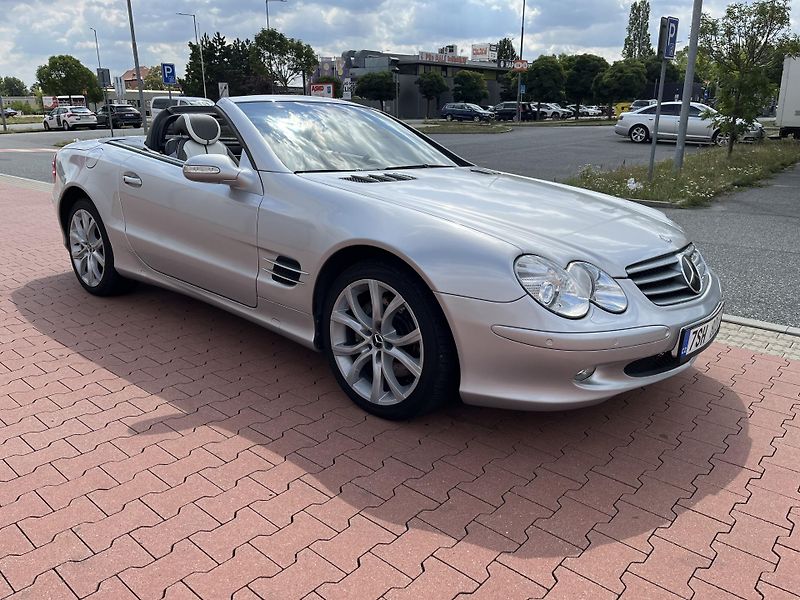 Mercedes-Benz SL 500 SL - fotka 9 z 35