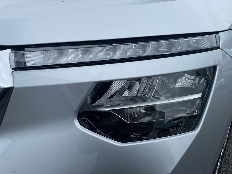 Škoda Kamiq 1.0 TSi DSG 7st. TOP SELECTION - fotka 25 z 26