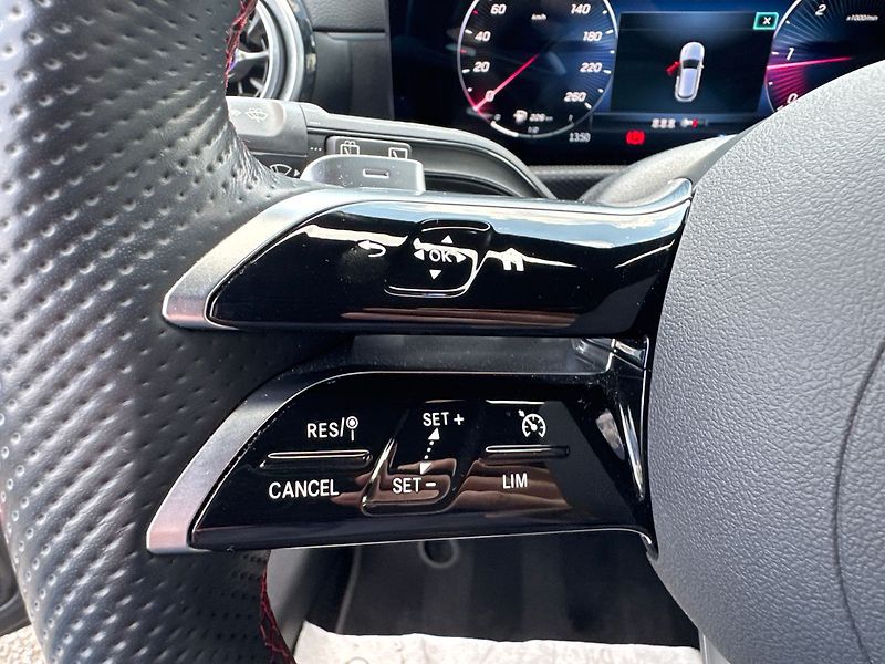 Mercedes-Benz Třídy A AMG paket 200d - fotka 18 z 19