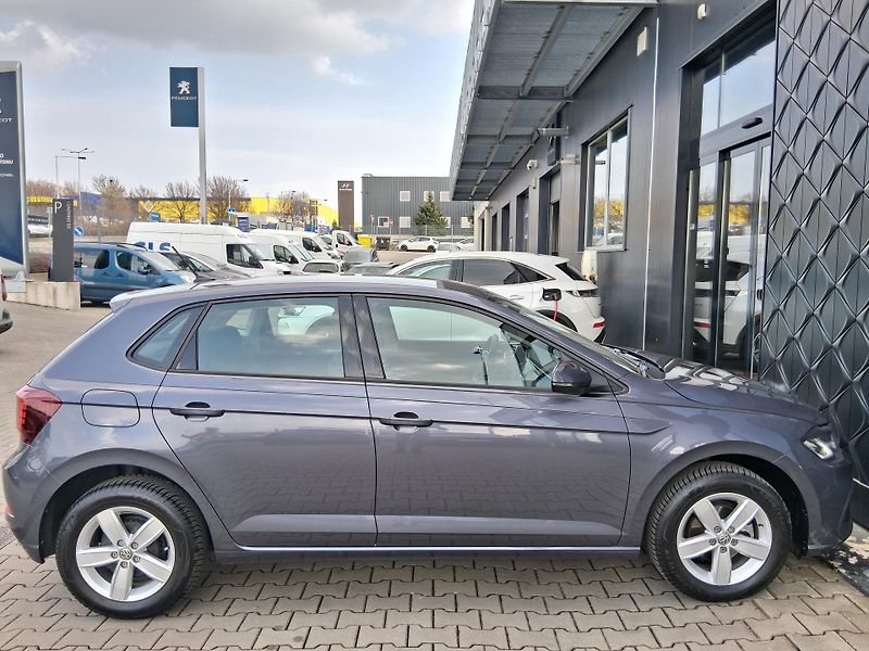 Volkswagen Polo LIFE 1.0 TSI 70 kW - fotka 9 z 22