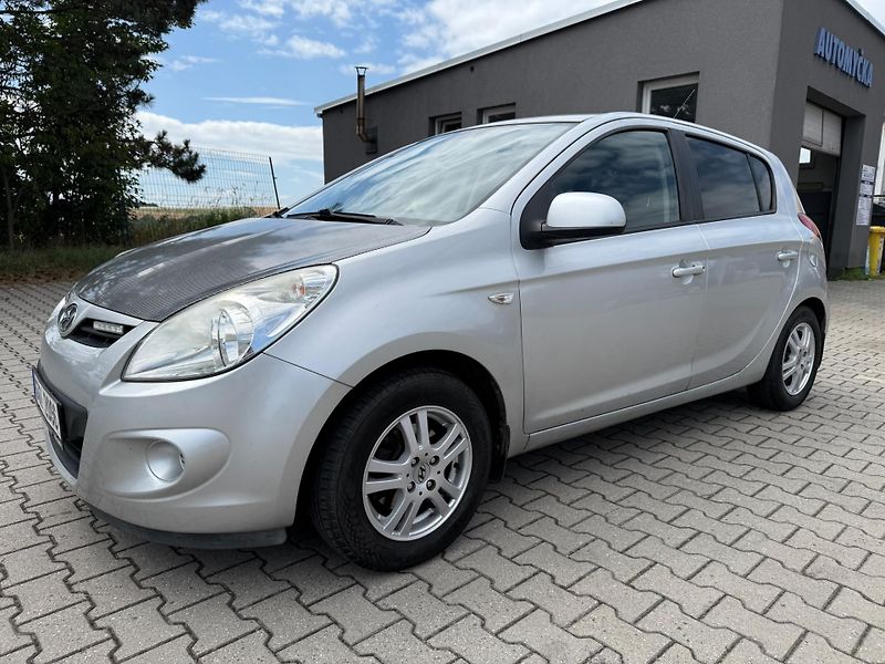 Hyundai i20 (2010) 1,2 LPG - fotka 2 z 8