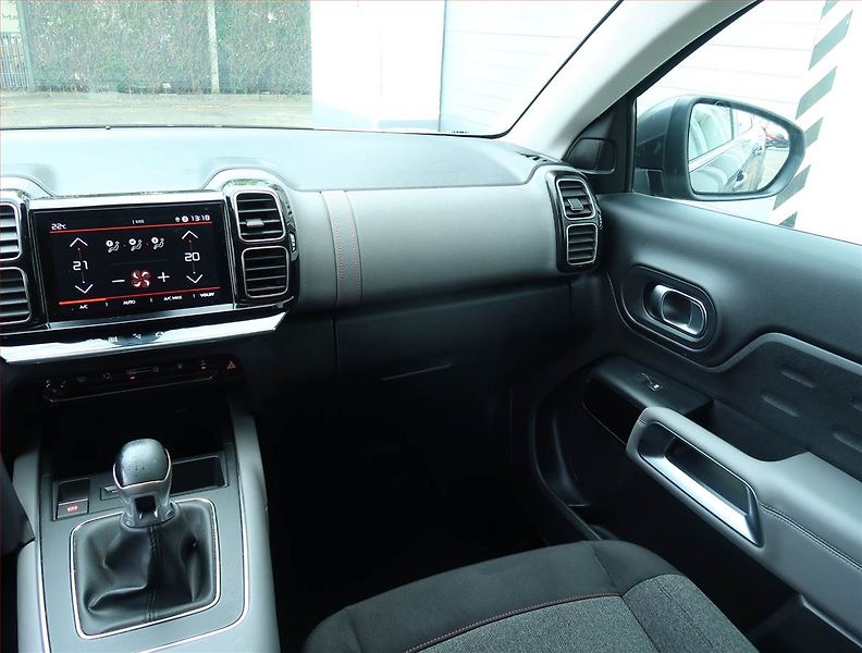Citroën C5 Aircross (2019) PureTech 130, ČR,1.maj - fotka 8 z 20