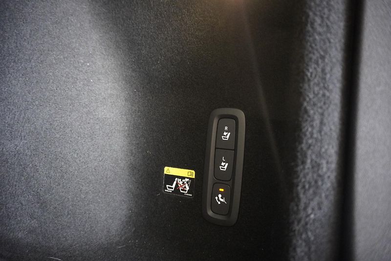 Volvo V60 2,0 D4 POLESTAR INSCRIPTION - fotka 13 z 35