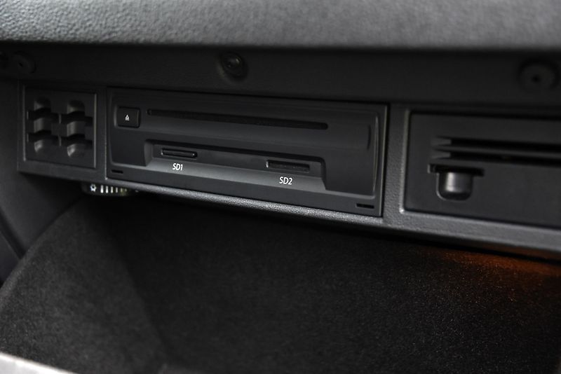 Volkswagen Golf 1.6 TDi CR DSG COMFORTLINE,NAV - fotka 44 z 50