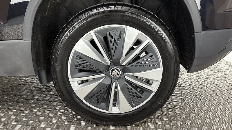 Škoda Karoq 1.5 TSI DSG Style - fotka 19 z 29