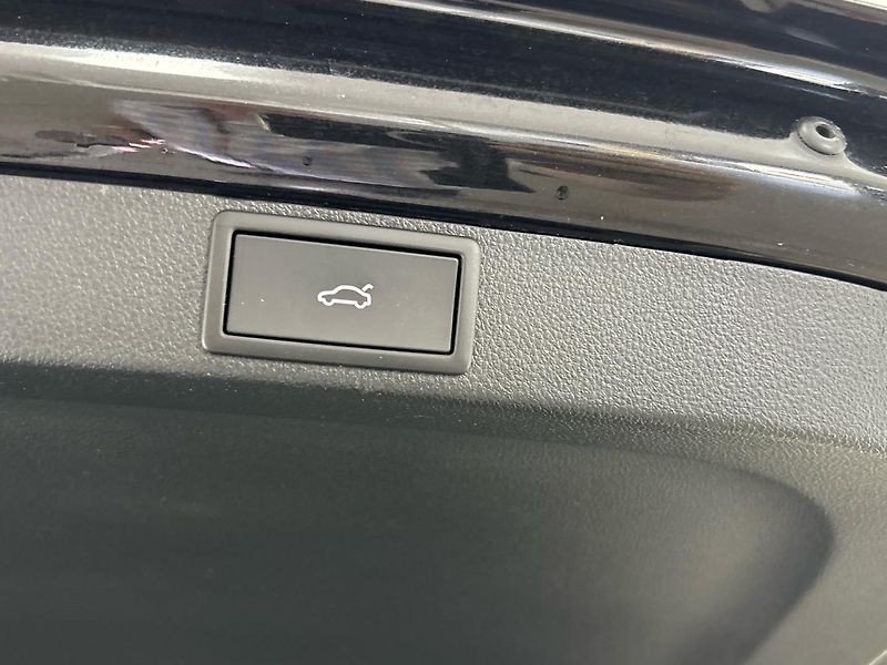 Škoda Octavia Top Selection DSG - fotka 28 z 29