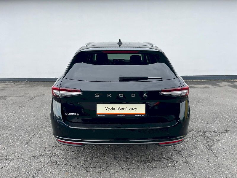 Škoda Superb (2024) COMBI L K TD 110/2.0 A7F - fotka 8 z 39