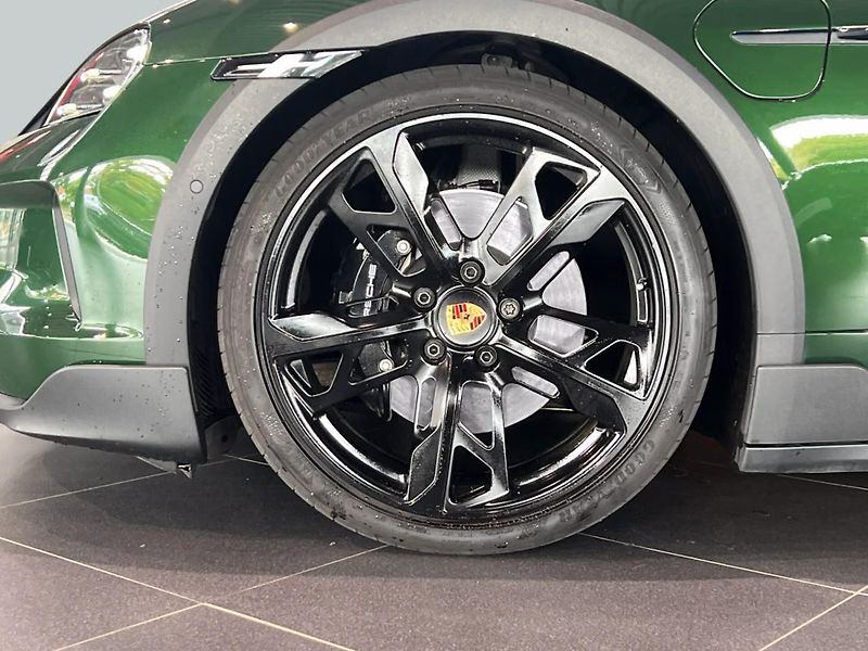 Porsche Taycan 4S Cross Turismo HuD 360 Inno - fotka 6 z 26