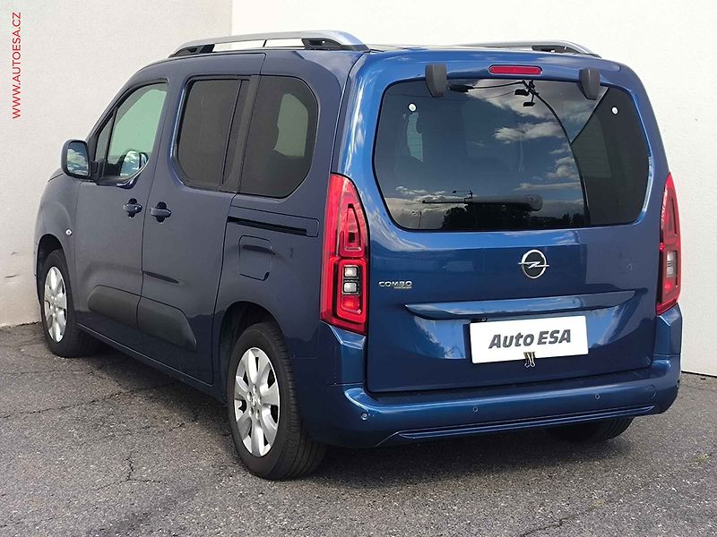 Opel Combo (2019) 1.2T, 2.maj,ČR, AC, tempo - fotka 6 z 21